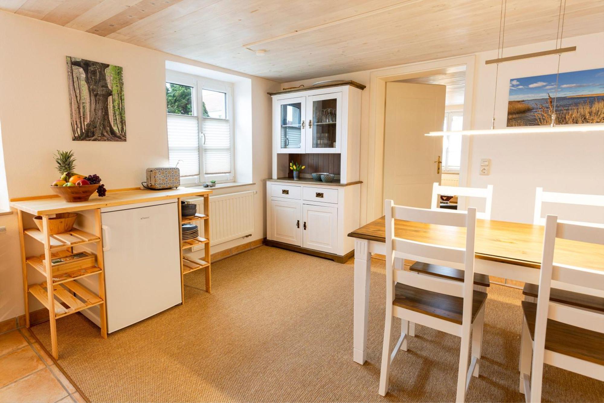 Ferienwohnungen Klein Kapelle Gingst Bagian luar foto