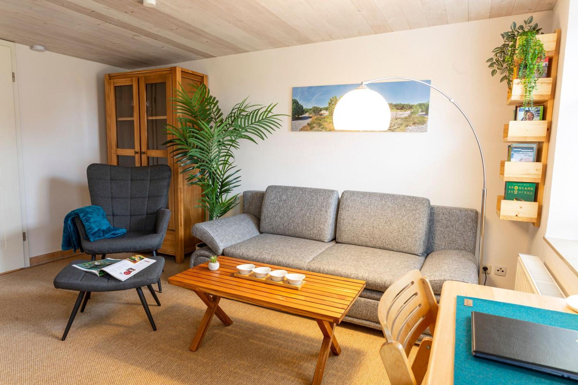 Ferienwohnungen Klein Kapelle Gingst Bagian luar foto