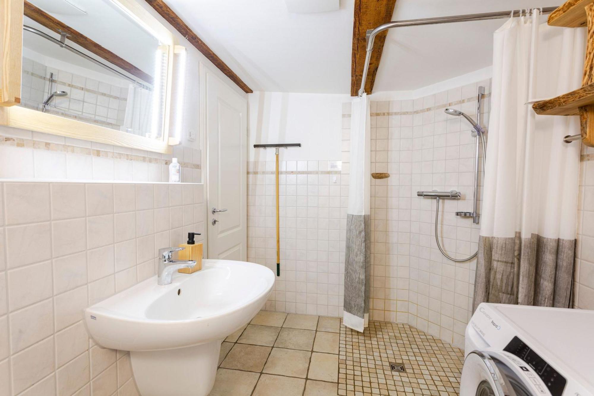 Ferienwohnungen Klein Kapelle Gingst Bagian luar foto